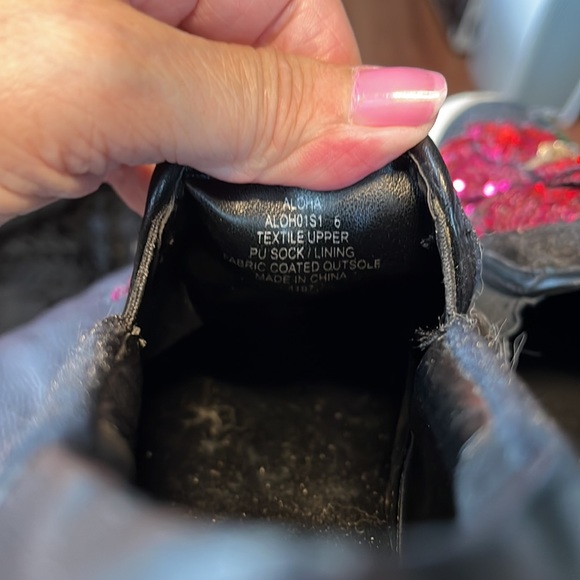 Steve Madden Women’s 3D Sequinned Black Velvety Upper Slip On Shoes Sz 6.  New! - Picture 4 of 5